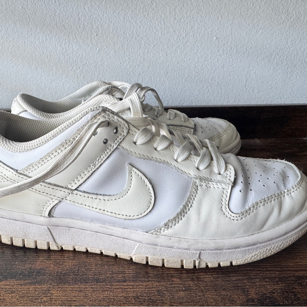 Nike Dunks Off-White Leather Sneakers